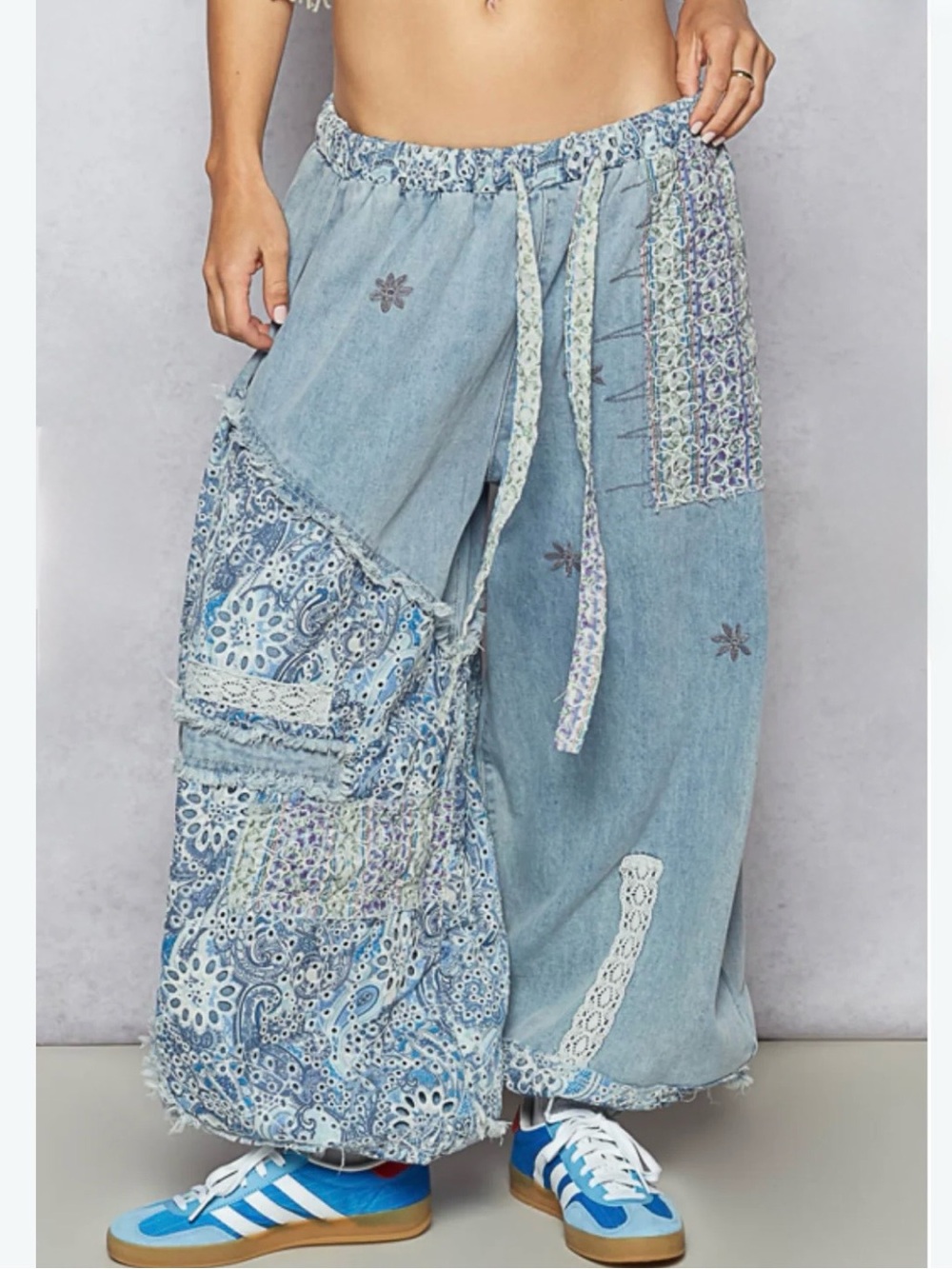 New: POL “Morgan” Flower Denim Mixed Embroidered Patchwork Jogger Pants• M
